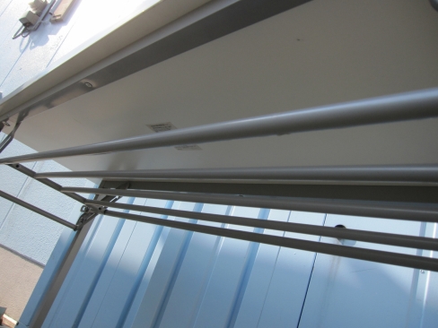 折りたたみテーブル　ホワイト　1500ｘ450ｘ700