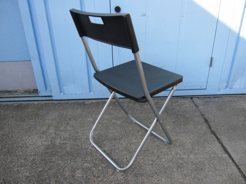 折りたたみイス　ブラック　イケア製　樹脂製　　　