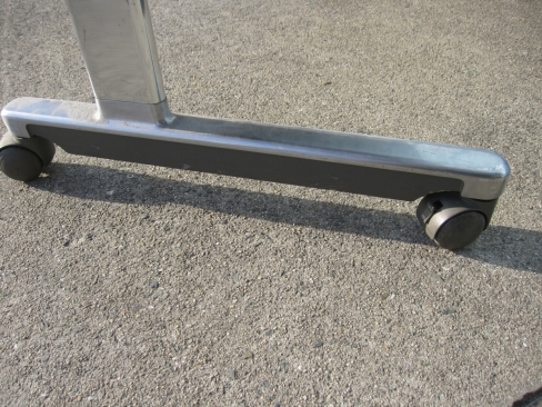 会議テーブル　1500ｘ600ｘ700　スタックテーブル　幕板あり　ニューグレー