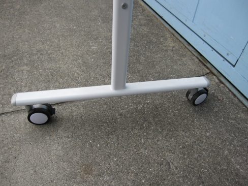 脚付両面ホワイトボード　1900ｘ1800　