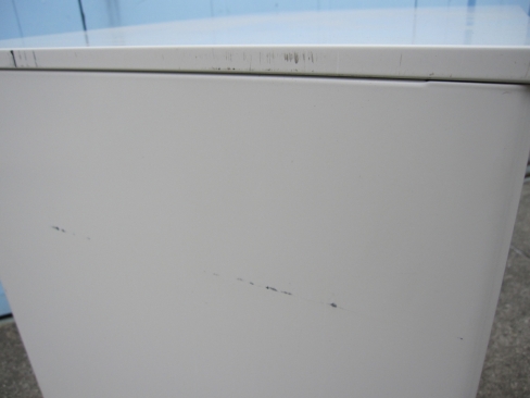 3段ワゴン　ホワイト　鍵あり　プラス製　400ｘ580ｘ605