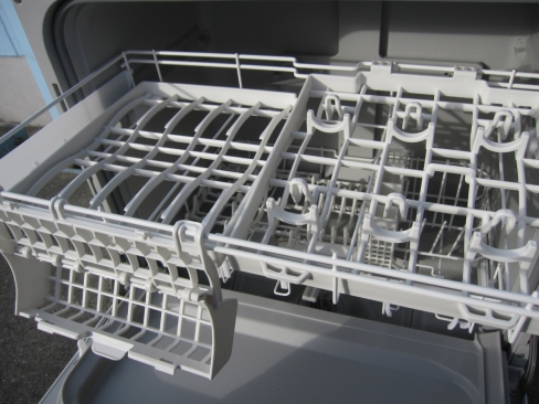 食洗器　Panasonic製　NP-TA4　２０２２年製　説明書なし