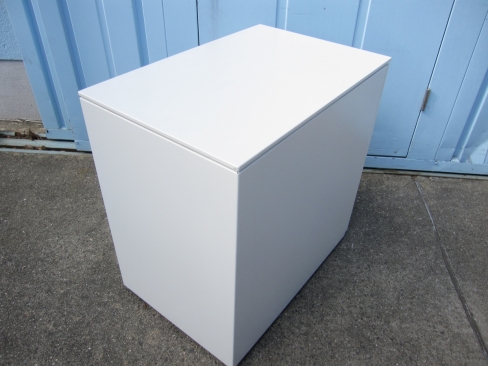 ３段ワゴン　コクヨiS 　ホワイト　鍵あり　395ｘ600ｘ600