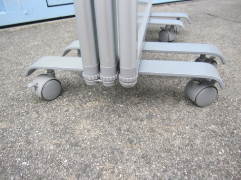 ３連パーテーション　半透明　1800ｘ1800