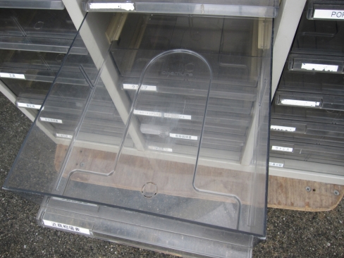 特価！　3列１０段深型クリアケース　860ｘ380ｘ980