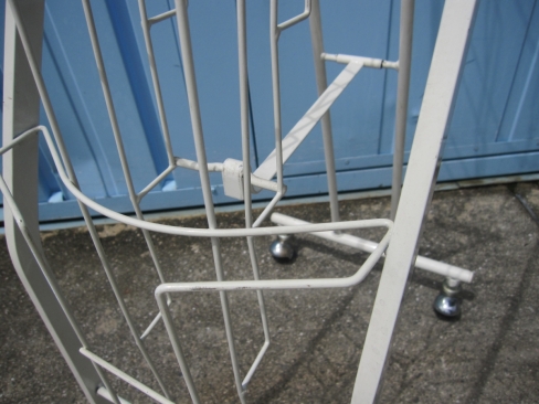 カタログスタンド　1列10段　ホワイト　キャスター付き　360ｘ500ｘ1500