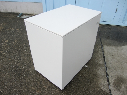 ２段ワゴン　ホワイト　鍵あり　コクヨ製iS　395ｘ600ｘ595