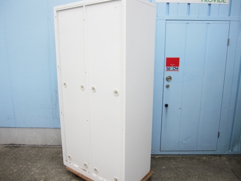 8人用ロッカー　ホワイト　鍵あり　900ｘ515ｘ1790