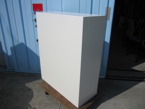 両開き書庫　ホワイト　鍵あり　生興製　900ｘ400ｘ1110　多少日焼けあり