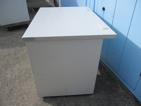 事務机　片袖デスク　ホワイト　鍵無し　1000ｘ700ｘ700