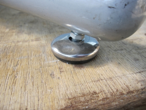 丸テーブル　φ750　H700　木目チーク