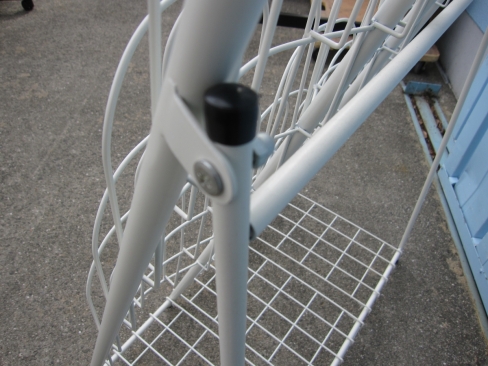 3列7段カタログスタンド　780ｘ450ｘ1420　ホワイト