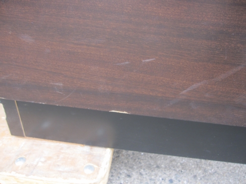 特価！　木製デスク　鍵あり　1600ｘ800ｘ700