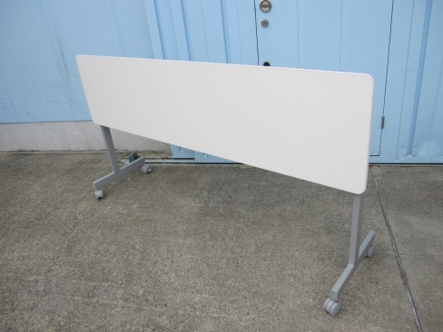 会議用テーブル　ホワイト　1800ｘ450ｘ705　スタックテーブル