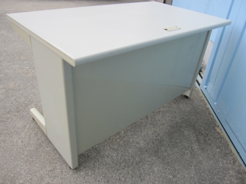 特価！　事務机　平デスク　1200ｘ700ｘ700　ニューグレー　プラス製