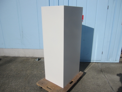 4段ファイルキャビネット　鍵あり　ナイキ製　ホワイト　455ｘ620ｘ1400　B4-4W