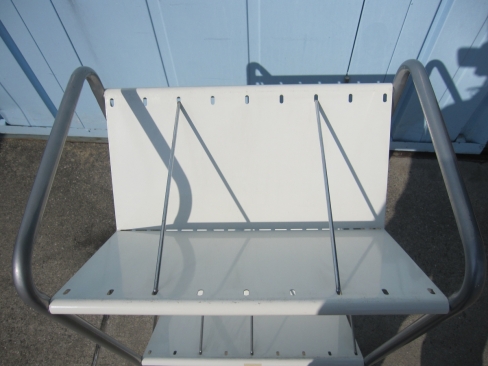 移動式本立て　ホワイト　キャスター付きワゴン　560ｘ400ｘ790