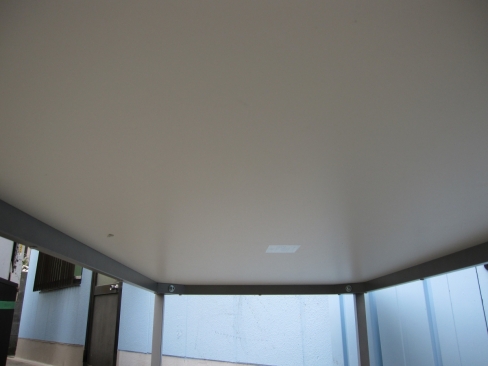 会議テーブル　ホワイト　1800ｘ900ｘ720