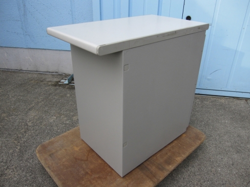 ３段脇机　ニューグレー　鍵あり　400ｘ700ｘ700　ウチダ製フィード