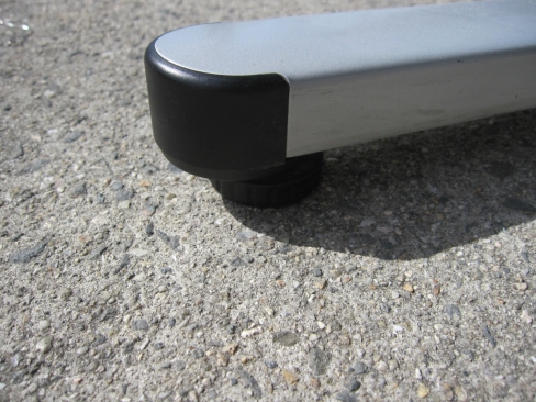 会議用テーブル　ホワイト　1500ｘ750ｘ720　配線ボックス付き　Ｔ字脚