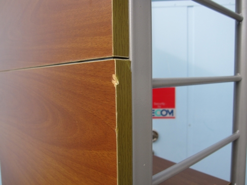 突っ張りラック　背板付き　600ｘ310ｘ2080～2880