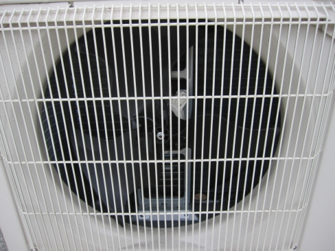 2023年製　エアコン　8畳用　三菱製霧ヶ峰　MSZ-XD2523-W-1　100V