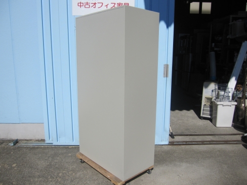 4人用ロッカー　ナイキ製　鍵あり　ニューグレー　900ｘ515ｘ1790