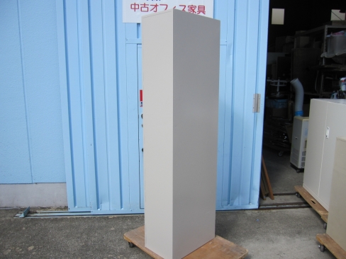 1人用ロッカー　鍵あり　ニューグレー　コクヨ製　316ｘ515ｘ1790