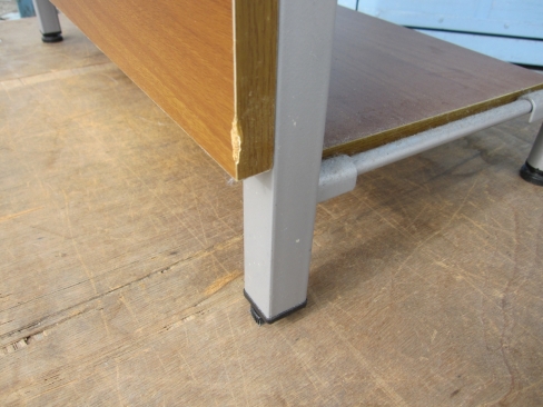 突っ張りラック　背板付き　600ｘ310ｘ2080～2880