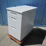 3段脇机 ホワイト コクヨ製 鍵無し・作成可能1100円/本