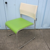 会議チェア グリーン スタッキングチェア ビニールレザー