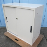 引違い書庫 ホワイト 鍵あり 800x400x750 オカムラ製ヴィラージュ