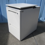 2段ワゴン 鍵あり ホワイト 天板昇降H650~750 イトーキ製