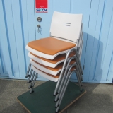 特価! 会議用チェア4台セット オレンジ スタッキングチェア ナイキ製