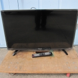 液晶テレビ 32型 ハイセンス JQ10773 リモコンあり