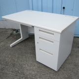 事務机 片袖デスク ホワイト 鍵あり 1200x700x700